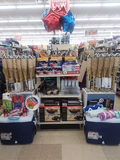 Dollar Store «FAMILY DOLLAR», reviews and photos, 276 Main St, City of Orange, NJ 07050, USA