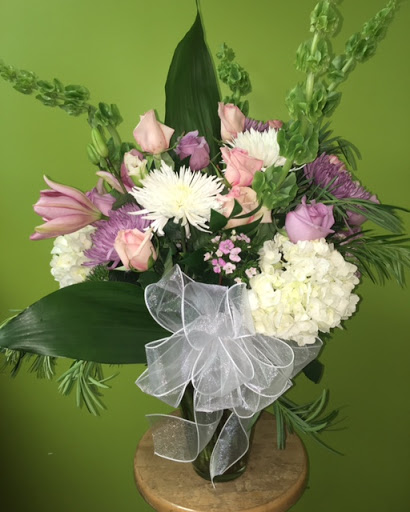 Florist «Sweet William & Thyme», reviews and photos, 19 E Railroad Ave, Jamesburg, NJ 08831, USA