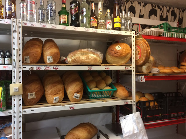 Opinii despre Fartel vegyesbolt în Balatonfűzfő - Élelmiszerüzlet