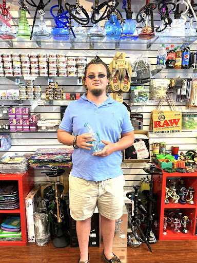 Tobacco Shop «Lotus Smoke Shop», reviews and photos, 4396 Tamiami Trail N, Naples, FL 34103, USA