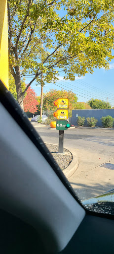 Car Wash «Quick Quack Car Wash - South Natomas», reviews and photos, 3436 Northgate Blvd, Sacramento, CA 95834, USA