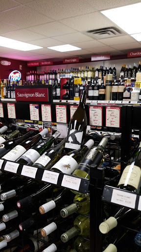 Liquor Store «Lake Wine and Spirits», reviews and photos, 180 Main St S, Southbury, CT 06488, USA