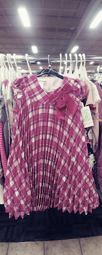 Shopping Mall «Townline Square Shopping Center», reviews and photos, 533 S Broad St, Meriden, CT 06450, USA