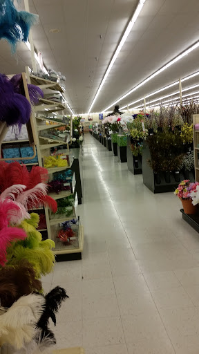 Craft Store «Hobby Lobby», reviews and photos, 840 E Rollins Rd, Round Lake Beach, IL 60073, USA