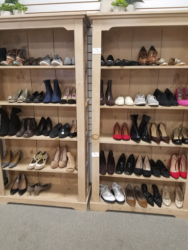 Thrift Store «Bargain Box of Junior League», reviews and photos, 1410 Mill St, Greensboro, NC 27408, USA