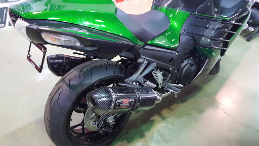 Motorcycle Dealer «Freedom Powersports Farmers Branch», reviews and photos, 13700 N Stemmons Fwy, Farmers Branch, TX 75234, USA