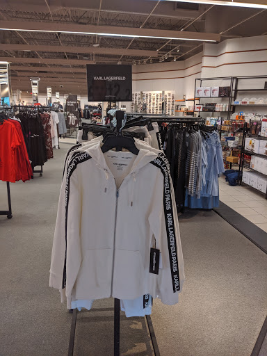 Department Store «Saks OFF 5TH», reviews and photos, 3943 I-35, San Marcos, TX 78666, USA