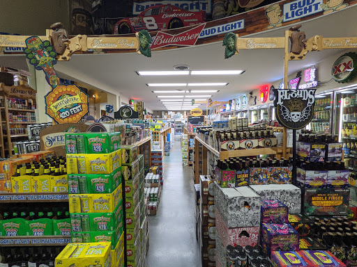 Liquor Store «Midtown Corkdorks Wine Spirits Beer», reviews and photos, 1610 Church St, Nashville, TN 37203, USA