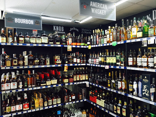 Liquor Store «Valley Plaza Discount Liquor», reviews and photos, 43 Main St, South Grafton, MA 01560, USA