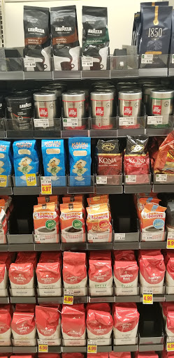 Grocery Store «Quality Food Center», reviews and photos, 6940 Coal Creek Pkwy SE, Newcastle, WA 98059, USA