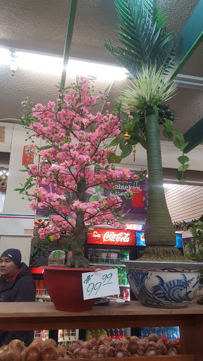 Asian Grocery Store «Viet-Wah Supermarket», reviews and photos, 1032 S Jackson St, Seattle, WA 98104, USA