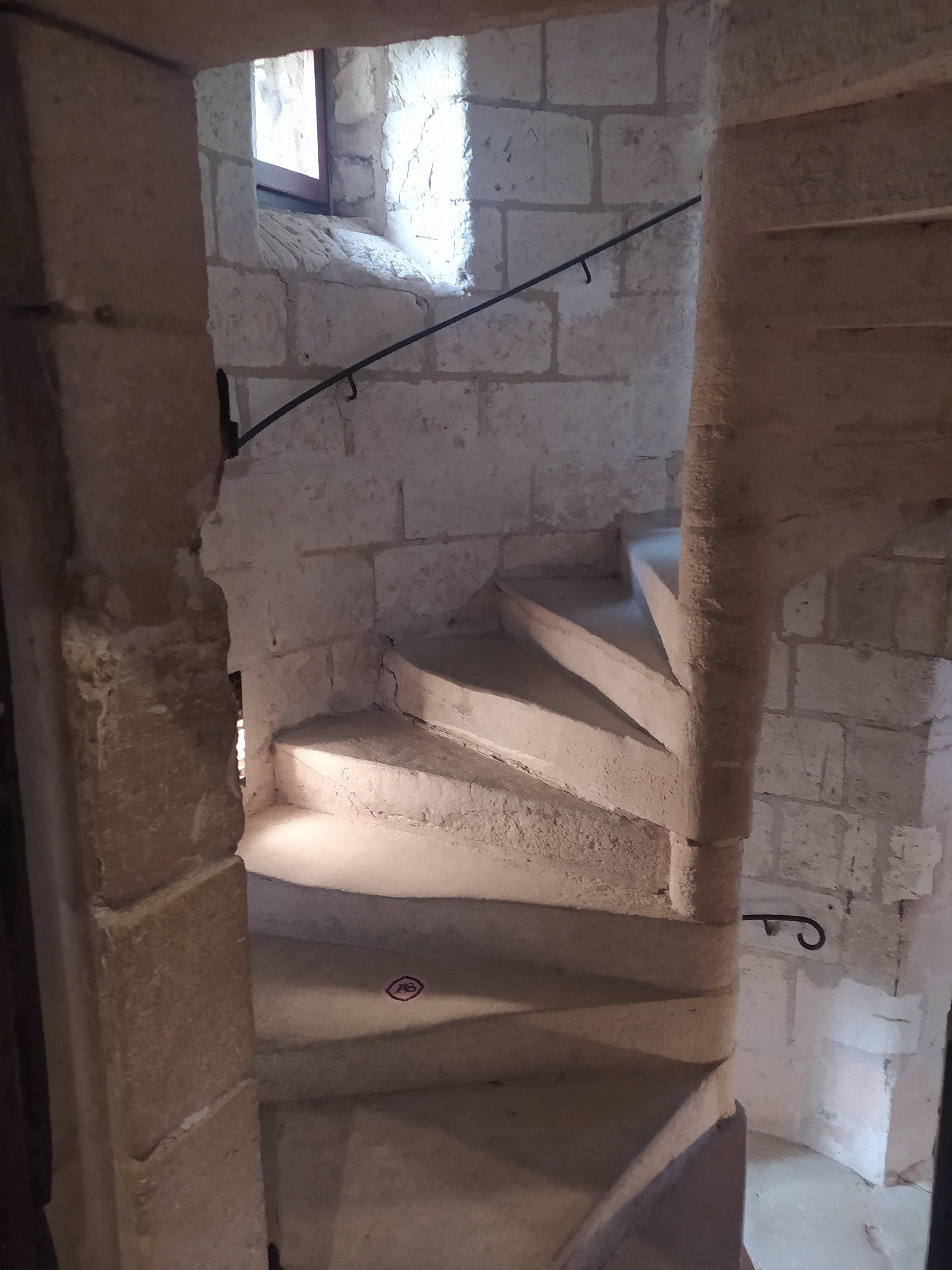 Photo n° 22 de l'avis de Phil. fait le 30/04/2022 à 11:23