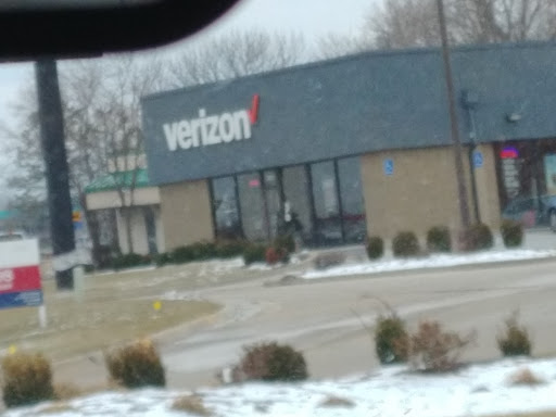 Cell Phone Store «Verizon Authorized Retailer – Cellular Sales», reviews and photos, 3971 Veterans Memorial Pkwy #840, St Peters, MO 63376, USA