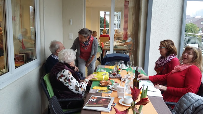 Rezensionen über Alters- und Pflegeheim Obigrueh in Freienbach - Pflegeheim