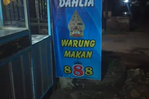 Dahlia Salon & Warung makan 888 image