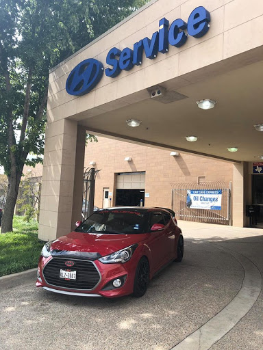 Hyundai Dealer «Huffines Hyundai McKinney», reviews and photos, 1301 N Central Expy, McKinney, TX 75070, USA