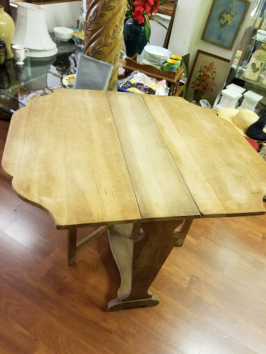 Thrift Store «Taste and See Thrift/Antiques», reviews and photos, 720 NY-25A, Rocky Point, NY 11778, USA