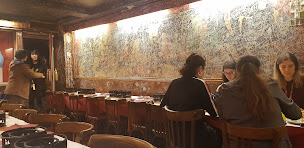 Photo n°37 de Le Refuge des Fondus à Paris ()