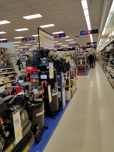 Hardware Store «Harbor Freight Tools», reviews and photos, 3333 W Henrietta Rd #400, Rochester, NY 14623, USA