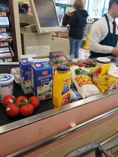 Grocery Store «Market Basket», reviews and photos, 240 Broadway, Raynham, MA 02767, USA