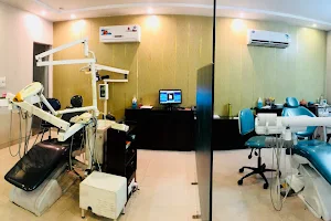 Bhatia dental clinic image