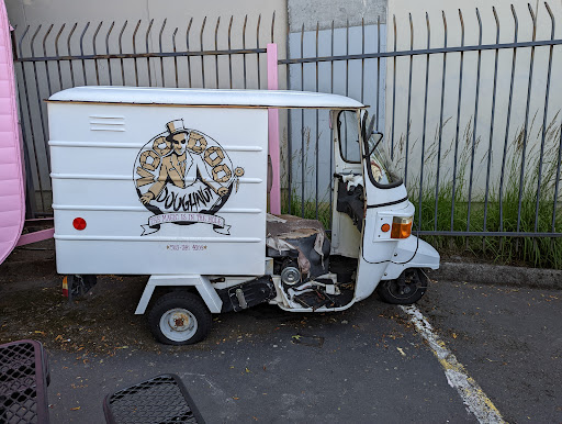 Donut Shop «Voodoo Doughnut Too», reviews and photos, 1501 NE Davis St, Portland, OR 97232, USA