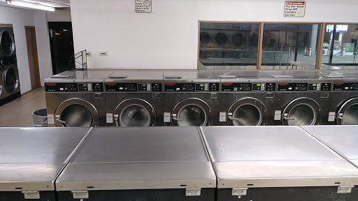 Laundromat «Eagle Laundry and Car Wash», reviews and photos, 924 W Oaklawn Rd, Pleasanton, TX 78064, USA