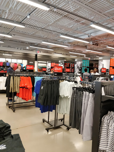 Clothing Store «Nike Factory Store», reviews and photos, 505 Premium Outlets Dr, Monroe, OH 45050, USA