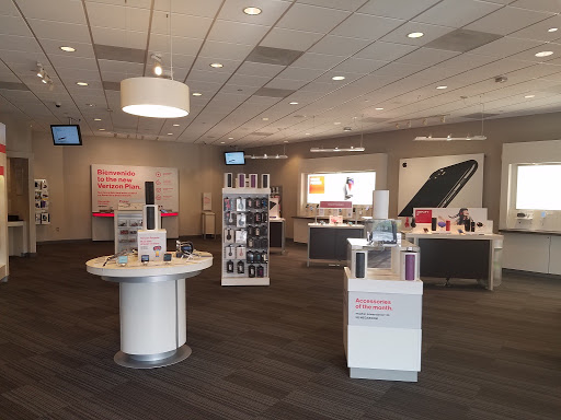 Cell Phone Store «Verizon», reviews and photos, 30465 Av. de Las Flores a, Rancho Santa Margarita, CA 92688, USA