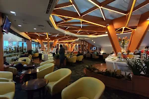 Premier Lounge Business & Executive Class image