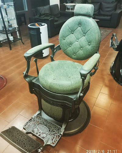 Comentários e avaliações sobre o Tradicional Barber shop 233