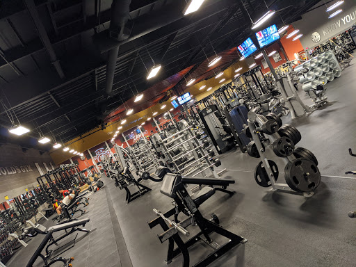 Golds Gym image