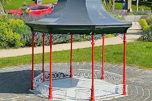 Mini Bandstand image