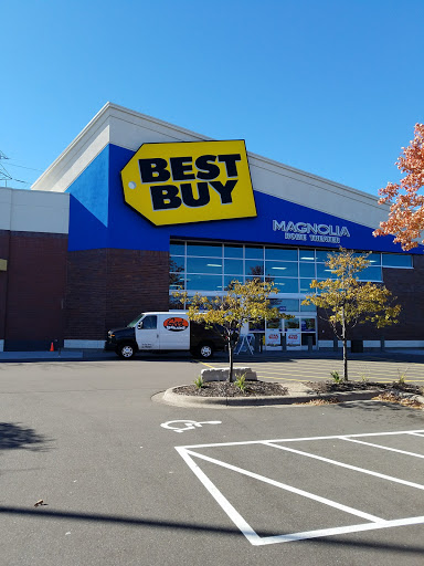 Electronics Store «Best Buy», reviews and photos, 12905 Elm Creek Blvd N, Maple Grove, MN 55369, USA