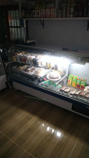 AF1QipMOXdBLMQzSFg253nx SU7S