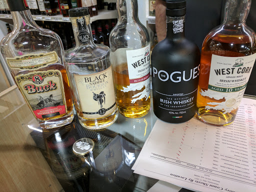 Liquor Store «Tenth Avenue Liquor Store», reviews and photos, 925 SW 10th Ave, Portland, OR 97205, USA