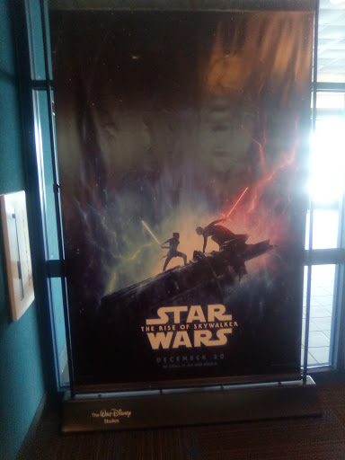 Movie Theater «Regal Cinemas Greenwood 14 & RPX», reviews and photos, 461 Greenwood Park Dr S, Greenwood, IN 46142, USA