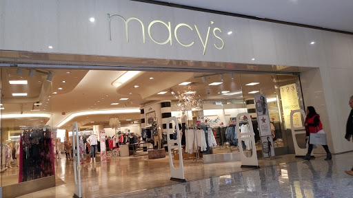 Shopping Mall «Tysons Galleria», reviews and photos, 2001 International Dr, McLean, VA 22102, USA