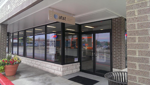Cell Phone Store «AT&T Authorized Retailer», reviews and photos, 33631 Aurora Rd, Solon, OH 44139, USA