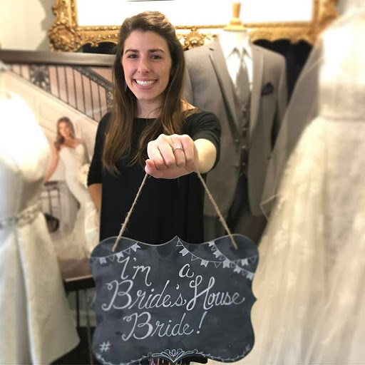 Bridal Shop «Proms Pageants & Pretty Things», reviews and photos, 5325 Peters Creek Rd, Roanoke, VA 24019, USA