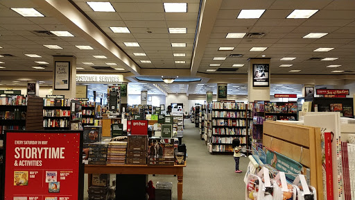 Book Store «Barnes & Noble Booksellers Ingram Festival», reviews and photos, 6065 NW Loop 410 #185, San Antonio, TX 78238, USA