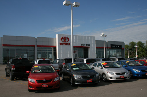 Car Dealer «West Herr Toyota of Williamsville», reviews and photos, 8129 Main St, Williamsville, NY 14221, USA