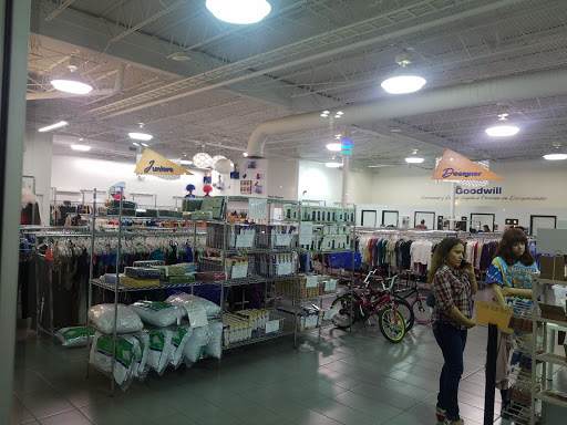 Thrift Store «Goodwill Tamiami Superstore», reviews and photos