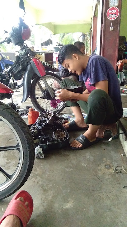 Lie Pomen Motor Kg Nelayan Jln Tok Bali Bachok Kelantan