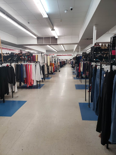 Thrift Store «Park Avenue Thrift», reviews and photos, 1021 Jesse Jewell Pkwy, Gainesville, GA 30501, USA