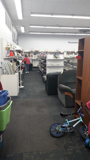 Thrift Store «Goodwill Colonial Heights Retail Store», reviews and photos