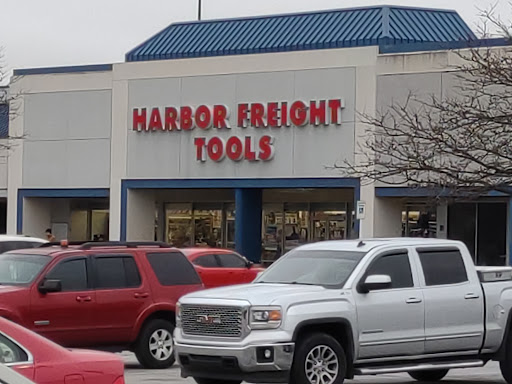 Shopping Mall «Southern Plaza Shopping Center», reviews and photos, 4200 S East St, Indianapolis, IN 46227, USA