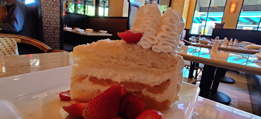 Restaurant «The Cheesecake Factory», reviews and photos, 24250 Town Center Dr, Santa Clarita, CA 91355, USA