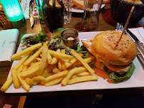 Hamburger du Restaurant Café Benjamin à Paris - n°11