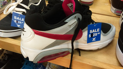 Shoe Store «Shiekh Shoes», reviews and photos, 1100 S Mooney Blvd, Visalia, CA 93277, USA